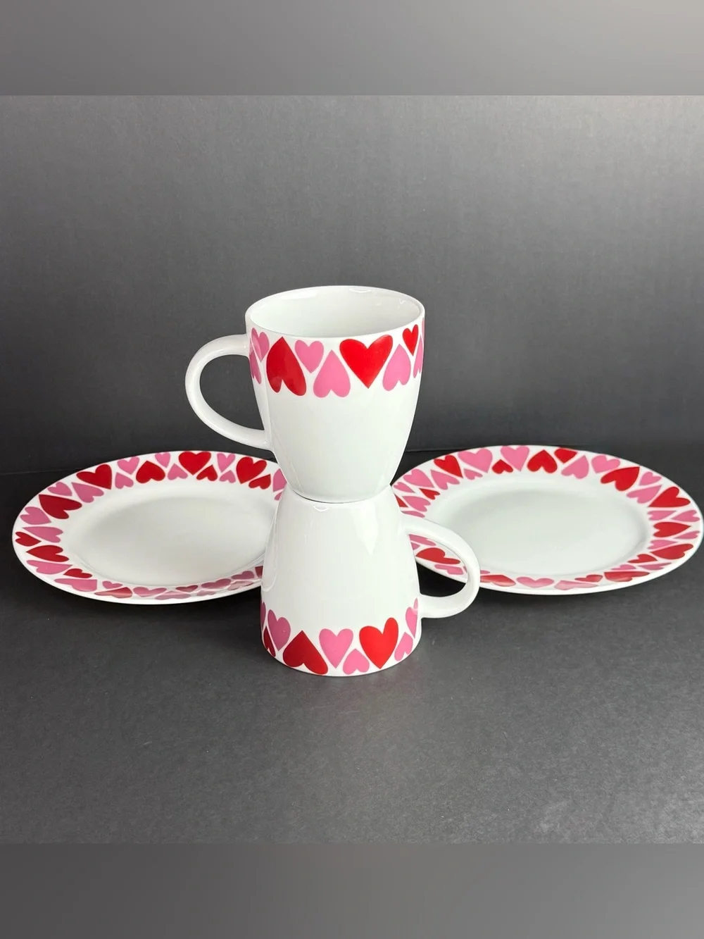VTG Heart Design SNACK SET Of 2 Crate & Barrel Mug Plate Valentine Pink Red Love